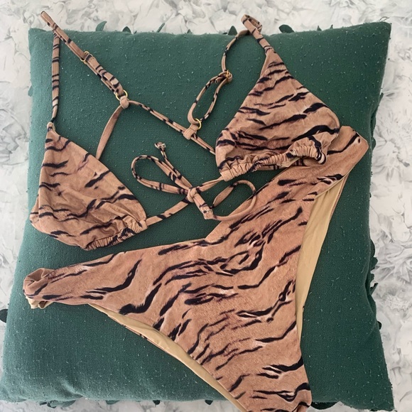 We Wore What Tiger Print Triangle Top - Picture 4 of 4